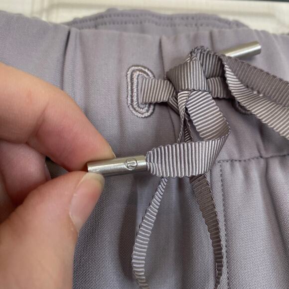 LULULEMON On the Fly Jogger Carbon Dust Gray Pants Size 4 Active Exercise - Picture 6 of 9